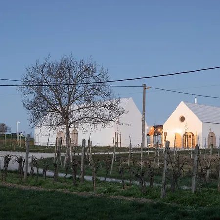 Vinarstvo S - Pre 4 Osoby